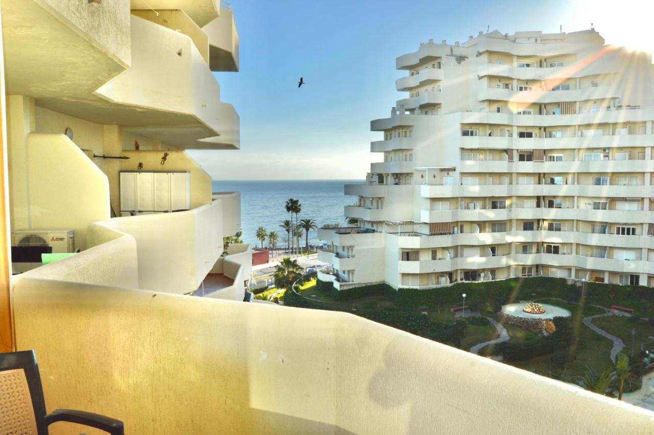 Estudio Benalbeach Primera Linea De Playa Benalmádena Exterior foto
