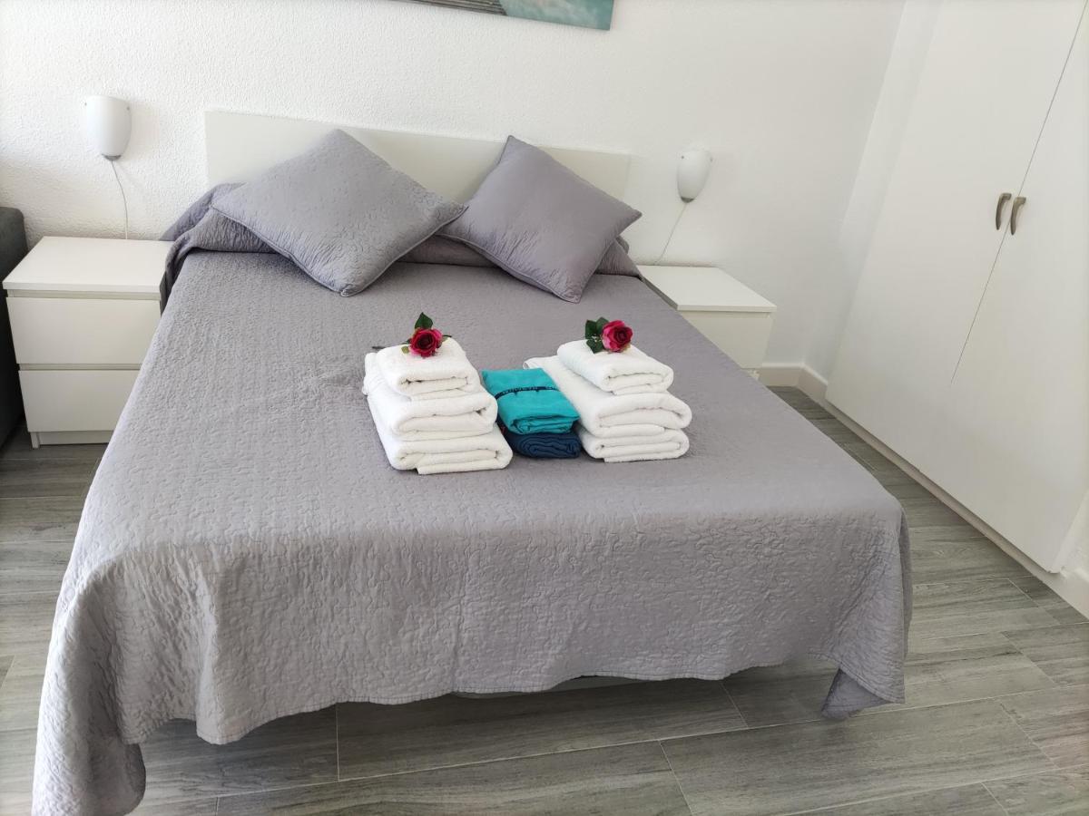 Estudio Benalbeach Primera Linea De Playa Benalmádena Exterior foto