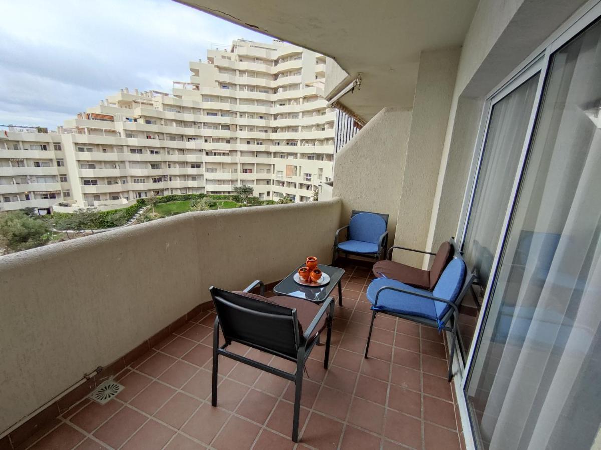 Estudio Benalbeach Primera Linea De Playa Benalmádena Exterior foto
